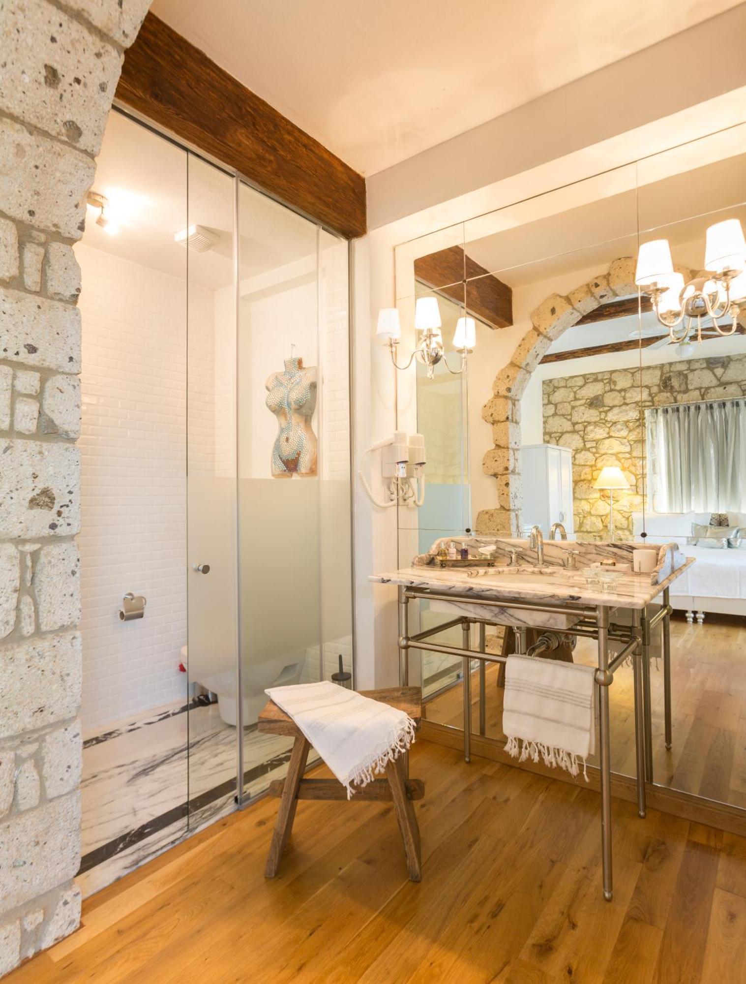 Luce Design Hotel - Special Category Alaçatı Bilik gambar